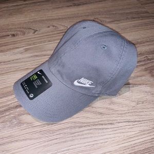 NIKE HAT